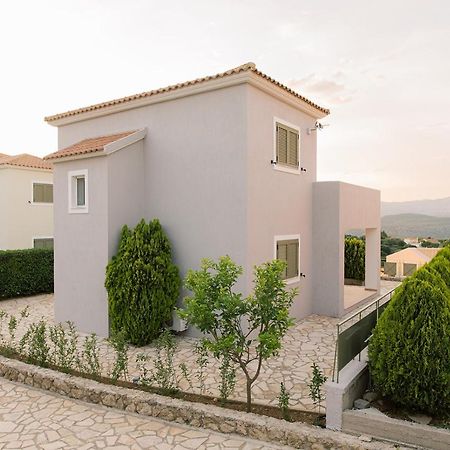 Vasilopoulos Residences - Villa Emelia With Shared Pool Argostoli  Exterior foto