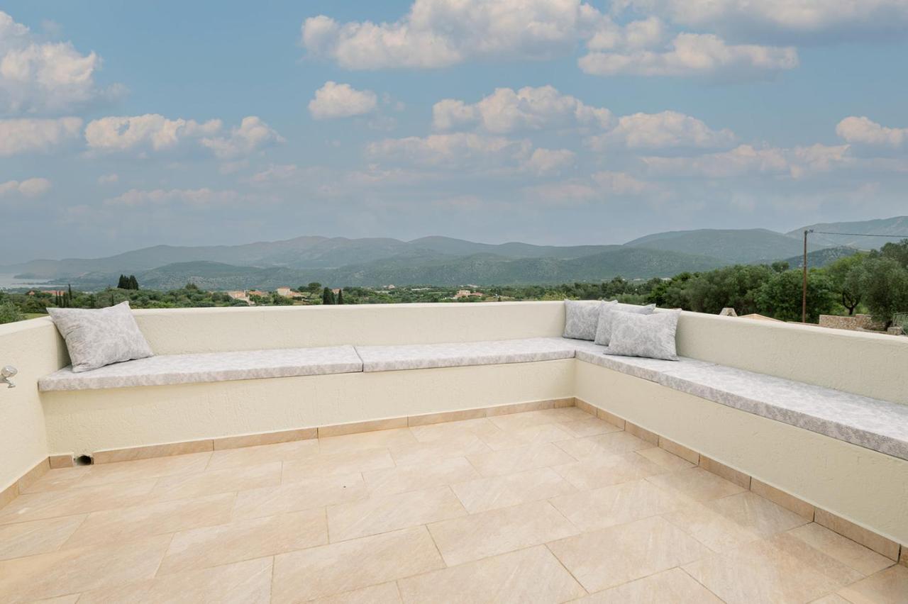 Vasilopoulos Residences - Villa Emelia With Shared Pool Argostoli  Exterior foto